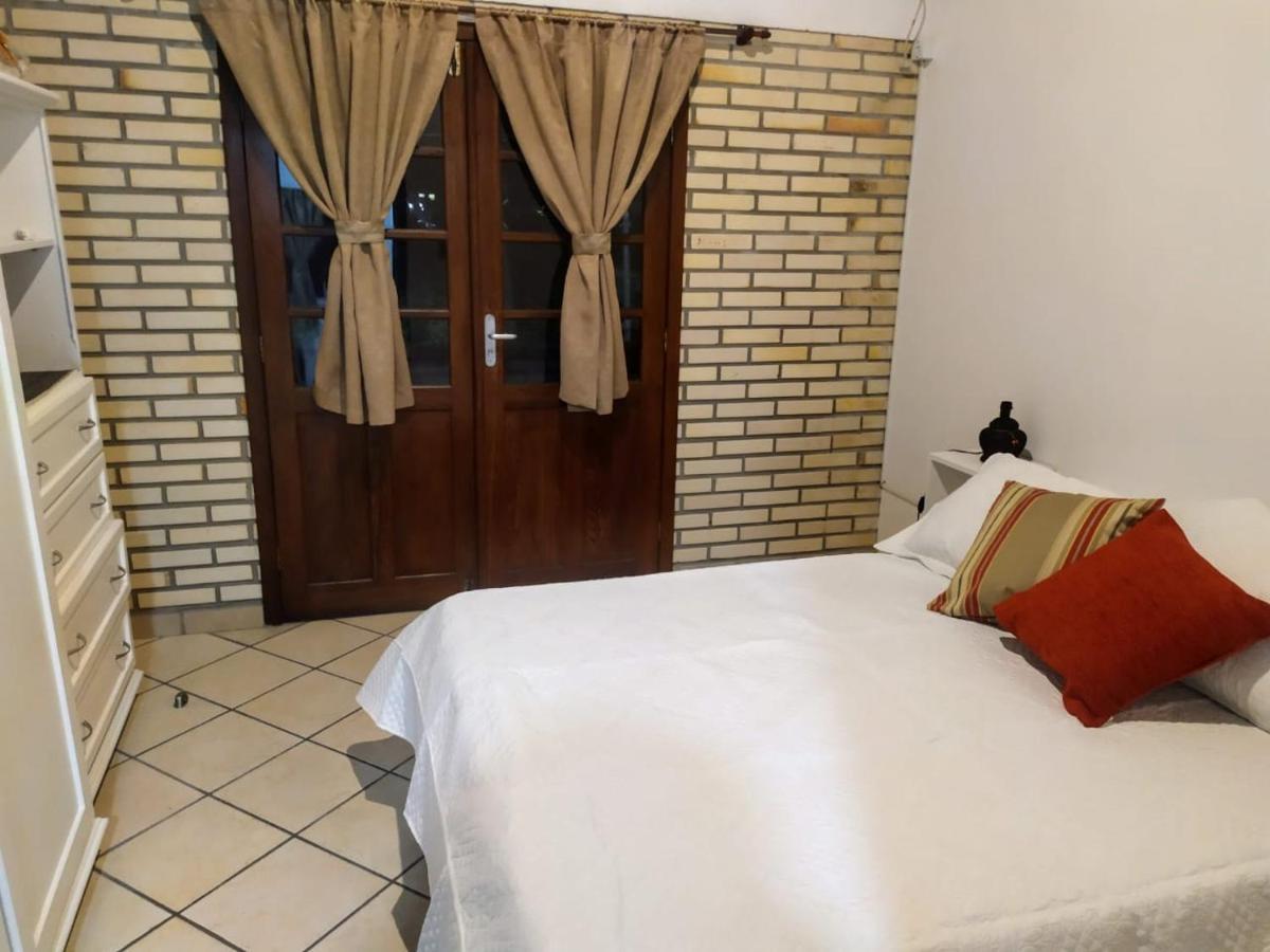 Residencial Costumes Brasileiras Hotell Bombinhas Exteriör bild